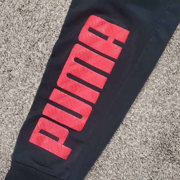 Puma Black and Red Hoodie Set - Picture 4 of 9